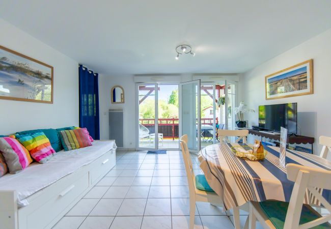  à Arès - Appartement Le Chenal à Arès pour 4 personnes