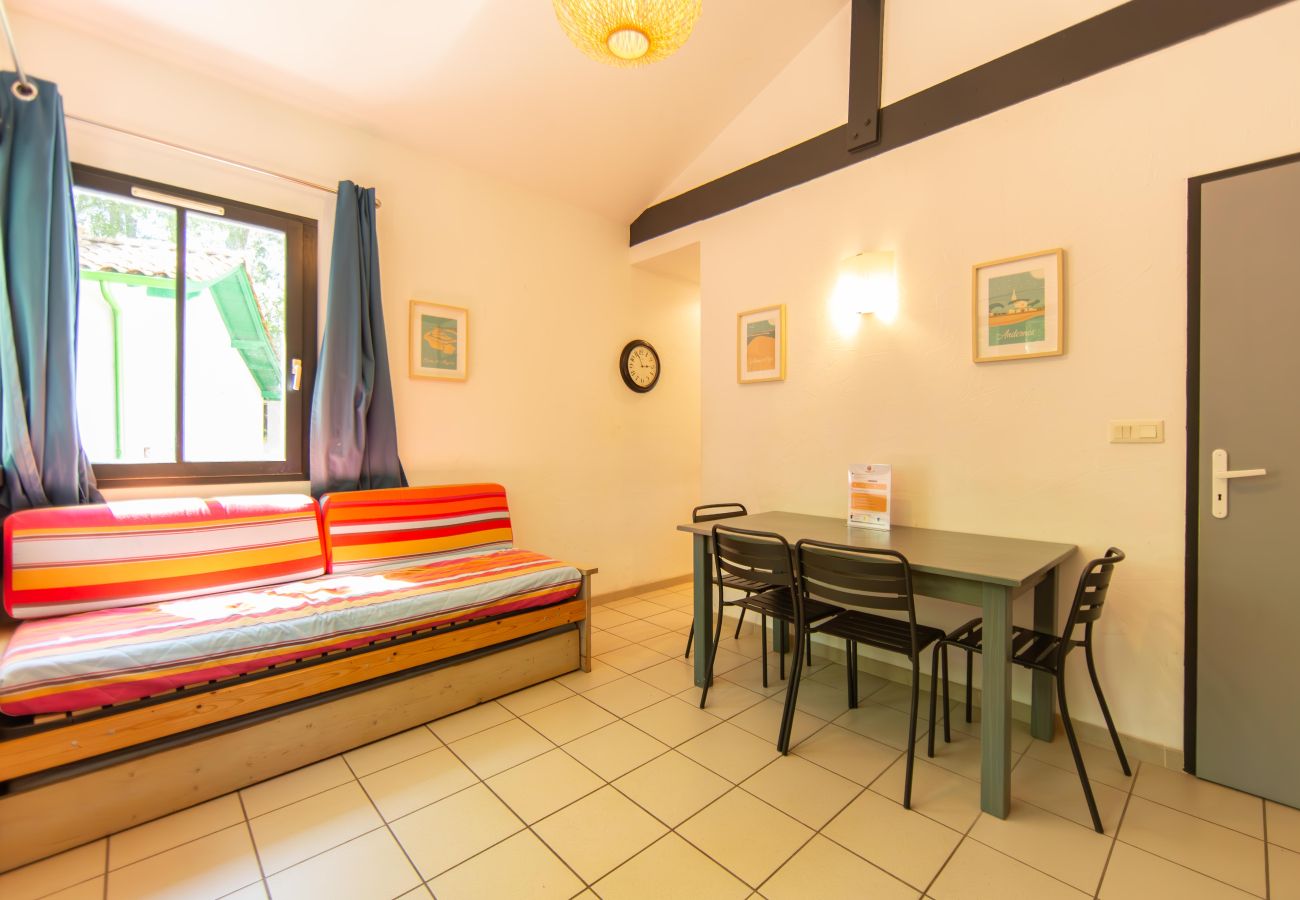 Bungalow à Arès - Maisonnette St Brice 44 pour 5 personnes