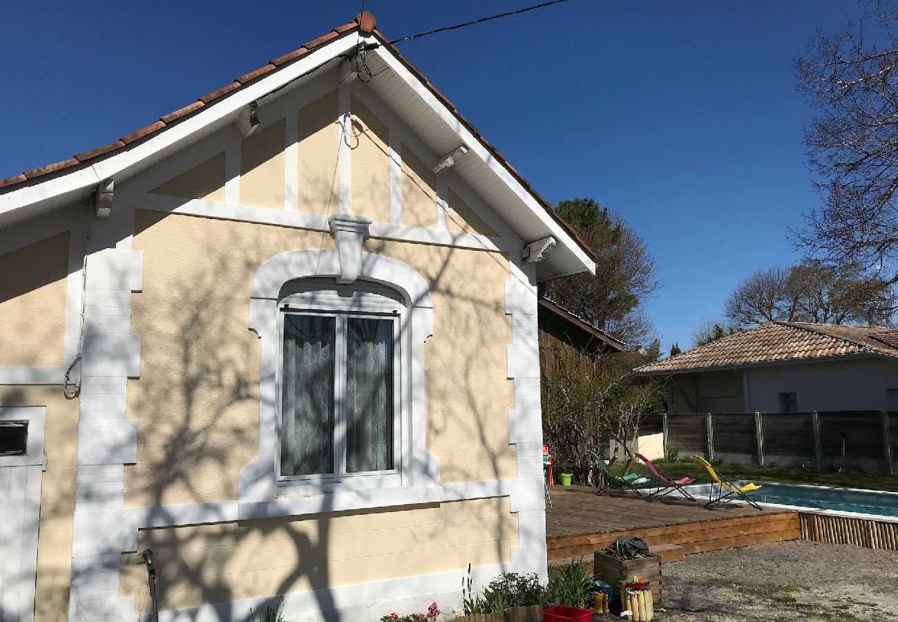 Maison à Andernos-les-Bains - Villa Caprice à Andernos avec piscine chauffée  