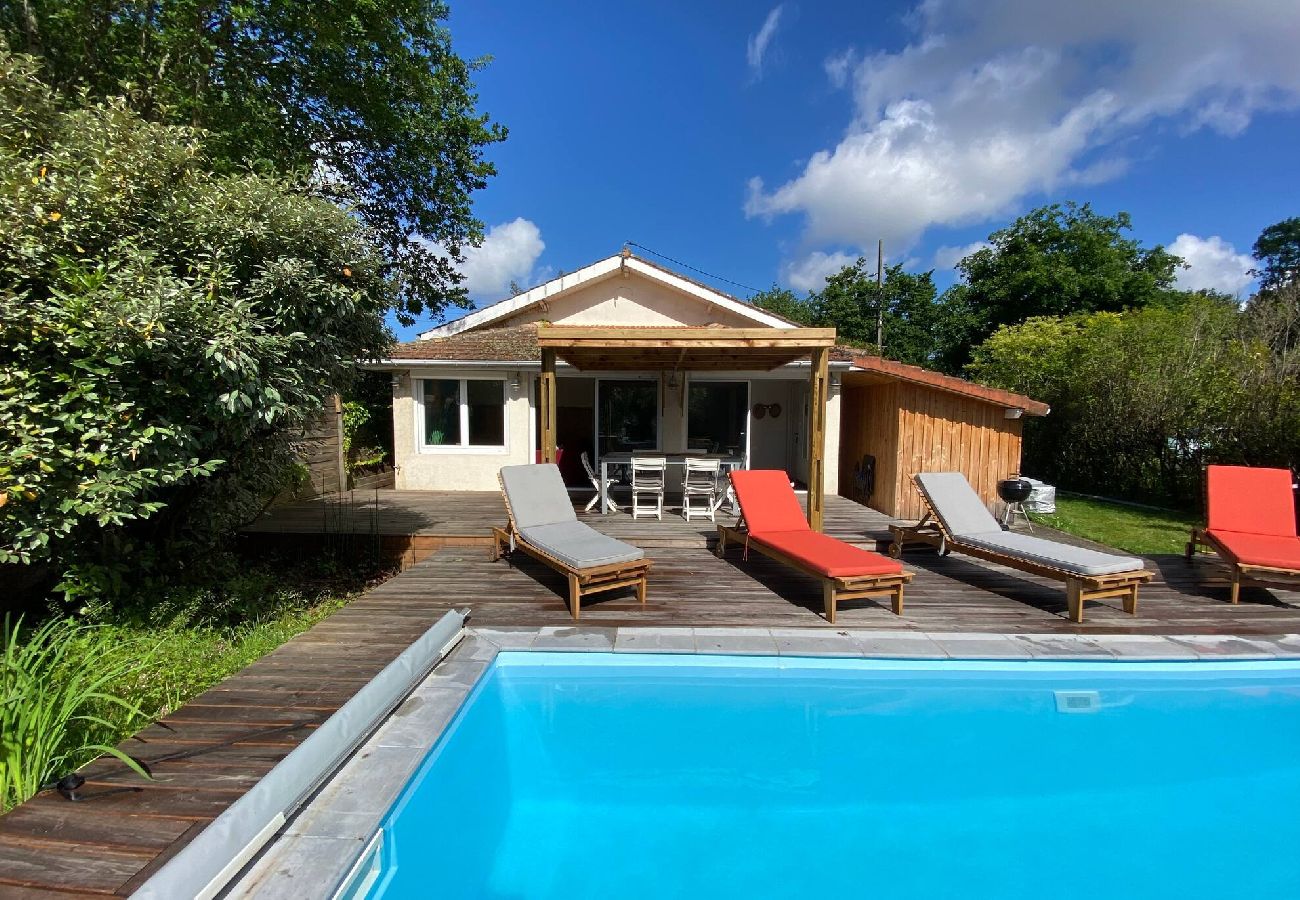 Maison à Andernos-les-Bains - Maison Des Lauriers à Andernos avec piscine chauffée