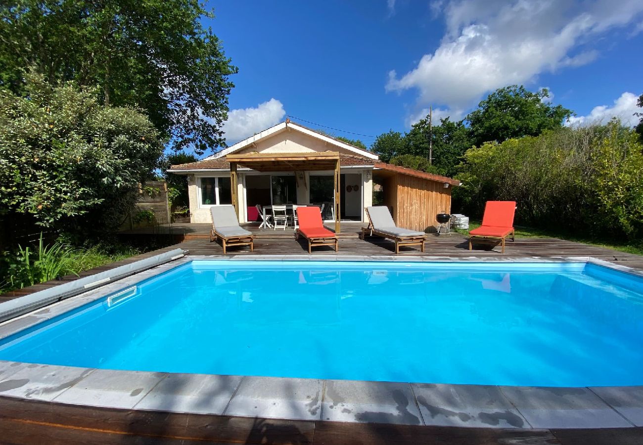 Maison à Andernos-les-Bains - Maison Des Lauriers à Andernos avec piscine chauffée