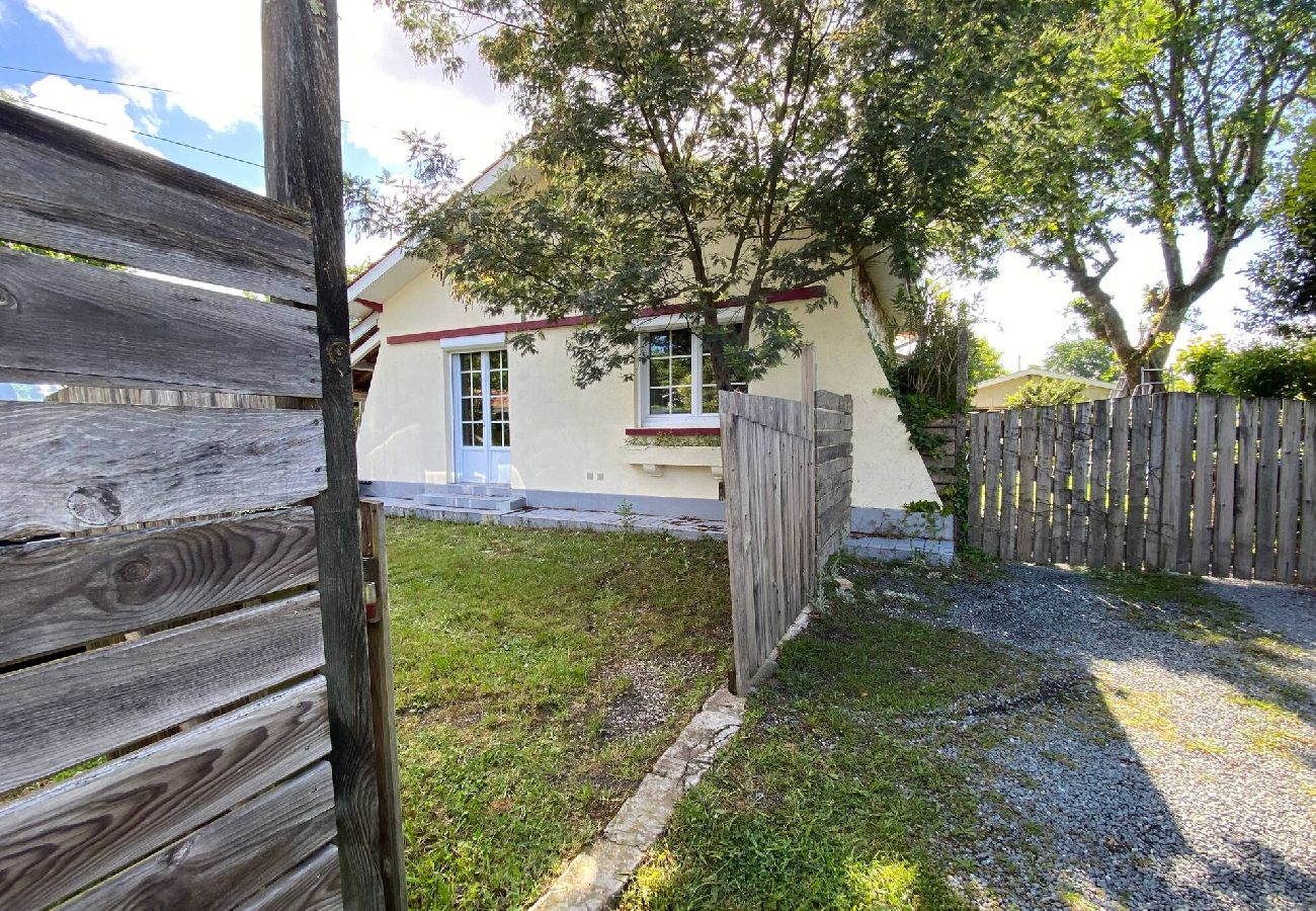 Maison à Andernos-les-Bains - Maison Des Lauriers à Andernos avec piscine chauffée