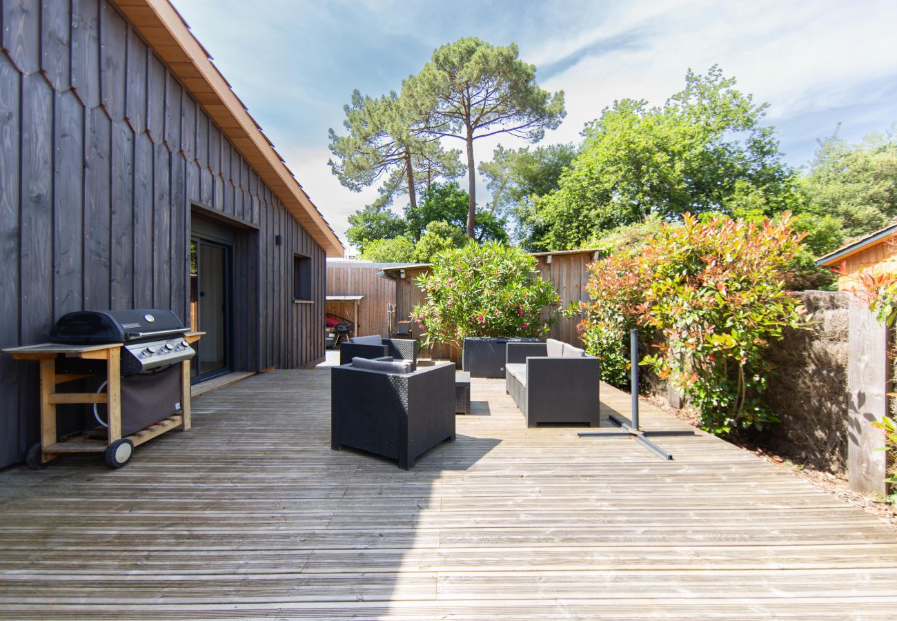 Villa à Arès - Villa Javal à Ares avec piscine chauffée (du 01/05 au 15/10) et à 2 pas du Bassin