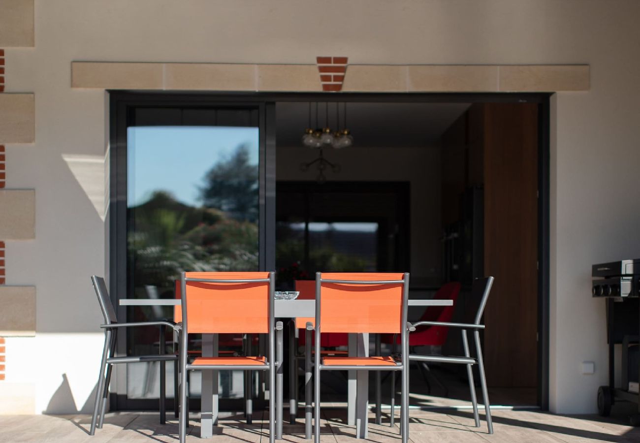 Villa à Andernos-les-Bains - Villa Fabienne en plein centre ville avec piscine chauffée